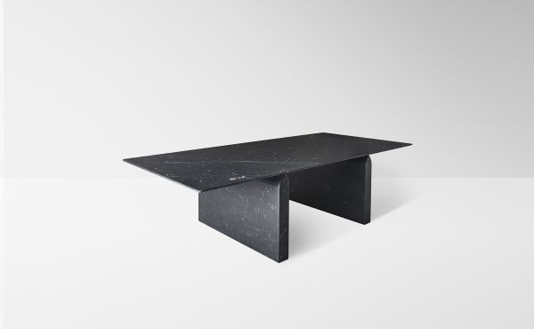 Seesaw 72 nendo 2018 Tavolo da pranzo, in marmo Nero Marquina, finitura levigata