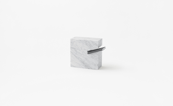 book stand Gap in marble