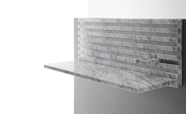Scrivania, sistema modulare a parete, in marmo Bianco di Carrara, finitura levigata disponibile anche in marmo Nero Marquina, finitura levigata